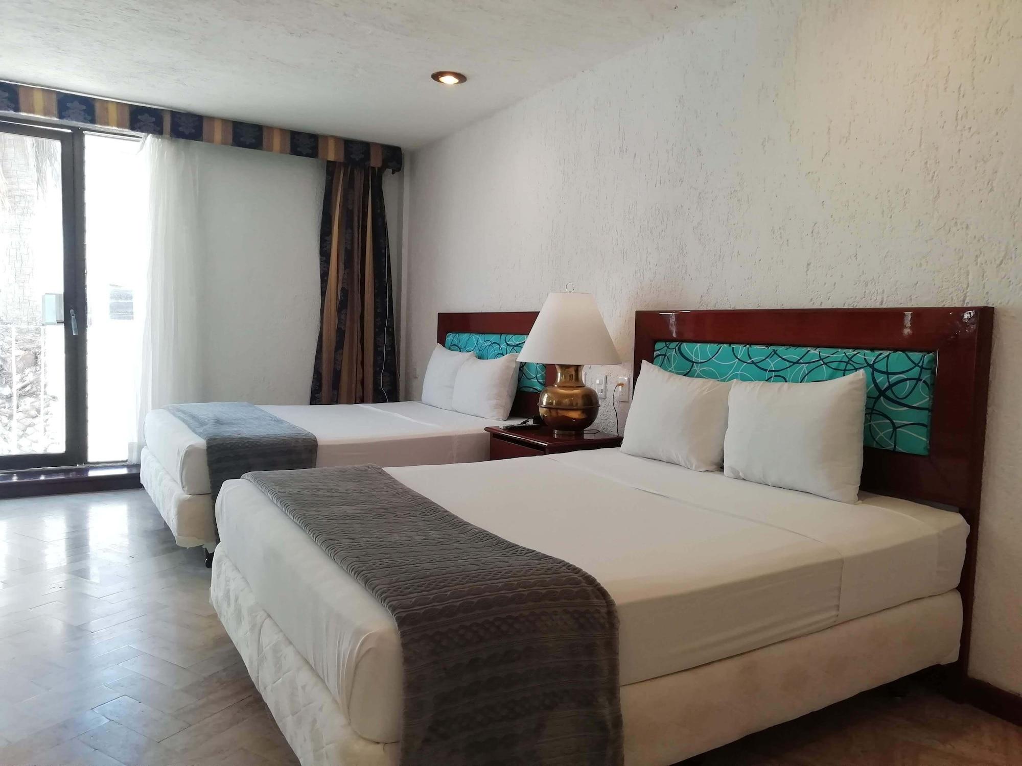Suites Costa Blanca Cancun Bagian luar foto